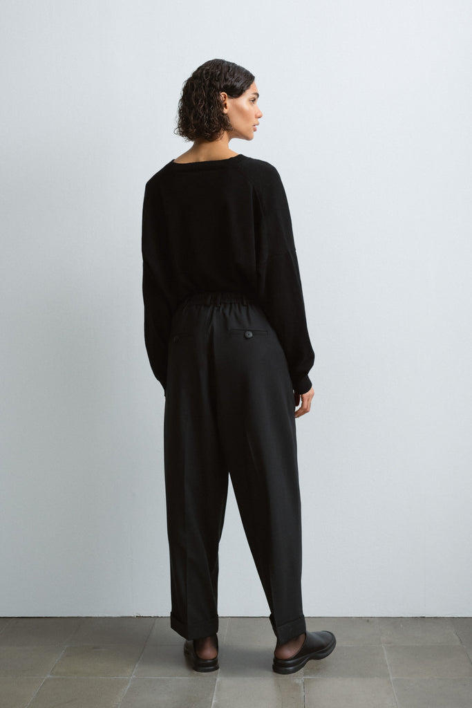 pleated masculine trousers zara